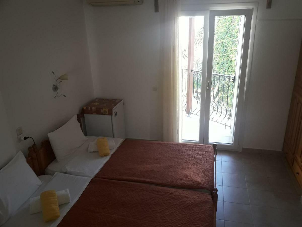 Pension Nikolas Skiathos Exterior foto
